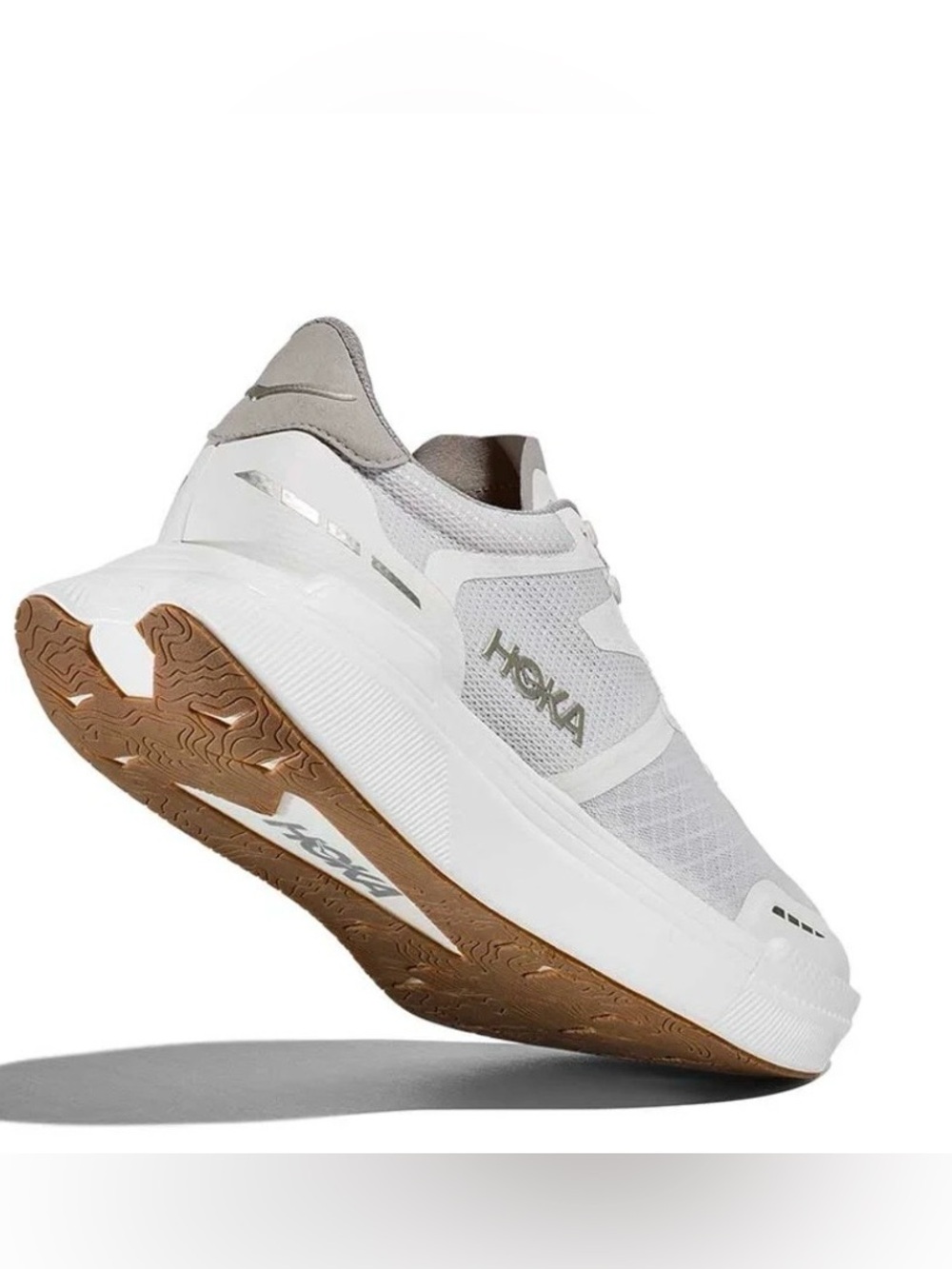 HOKA
Transport X
| White/White men size 12 women 13 gently used/unisex